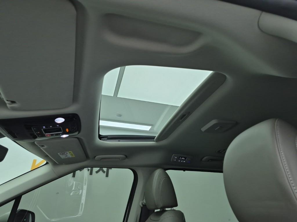 KIA Carnival 2024 Blanco - Importación desde Corea - HF Imports Iquique - Foto 13