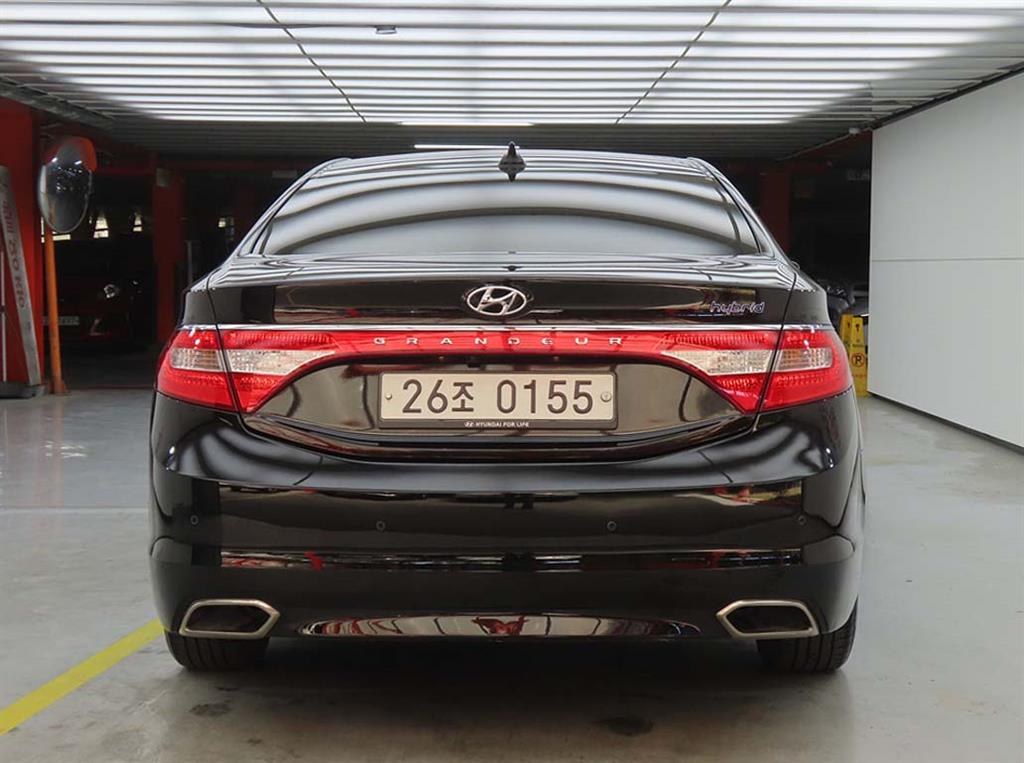 HYUNDAI Grandeur - Vista 3