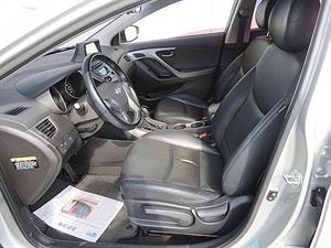 HYUNDAI Avante - Vista 12