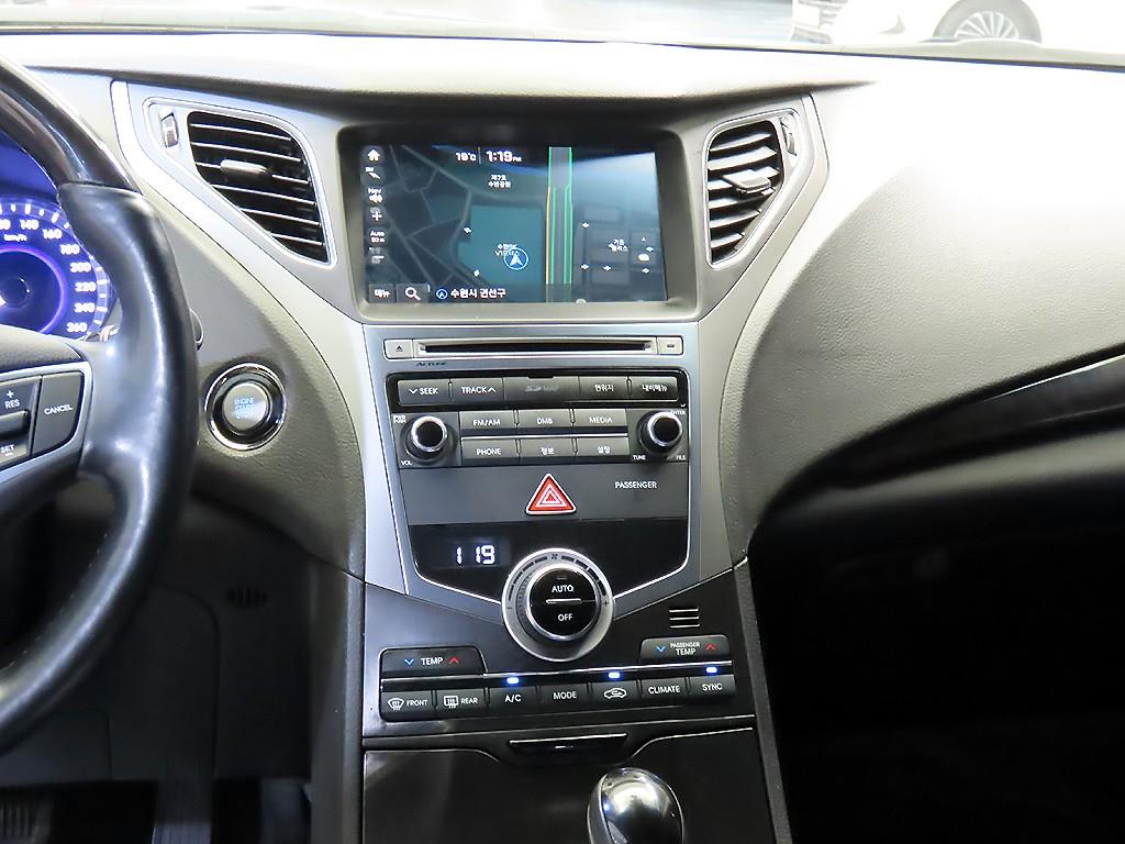 HYUNDAI Grandeur - Vista 11