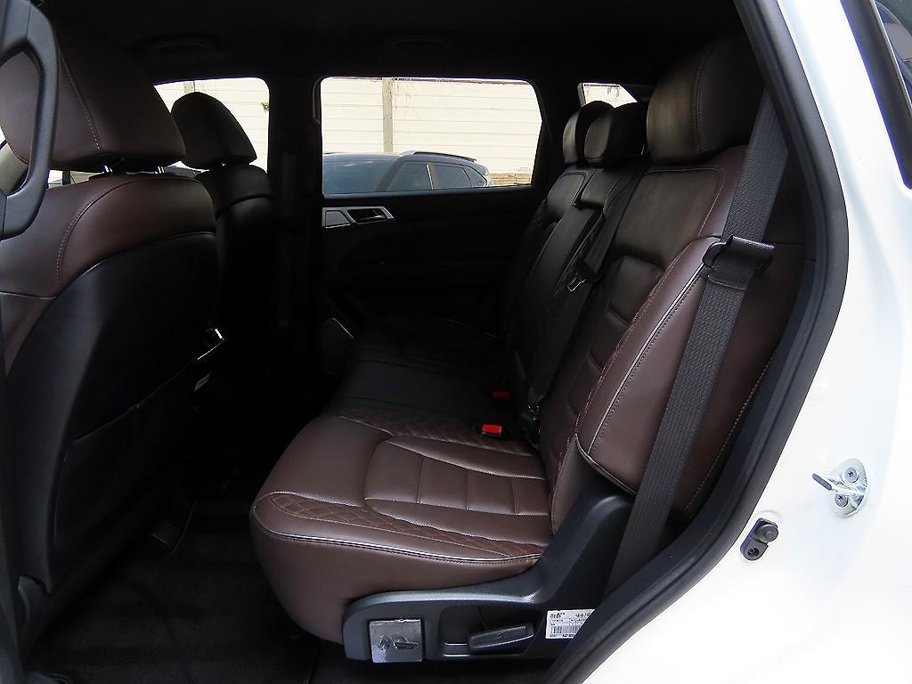 Ssangyong Rexton - Vista 6