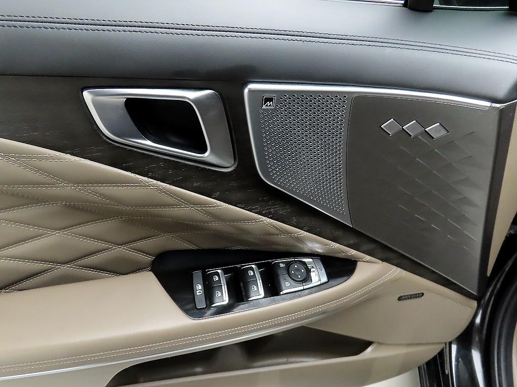 KIA K8 - Vista 11