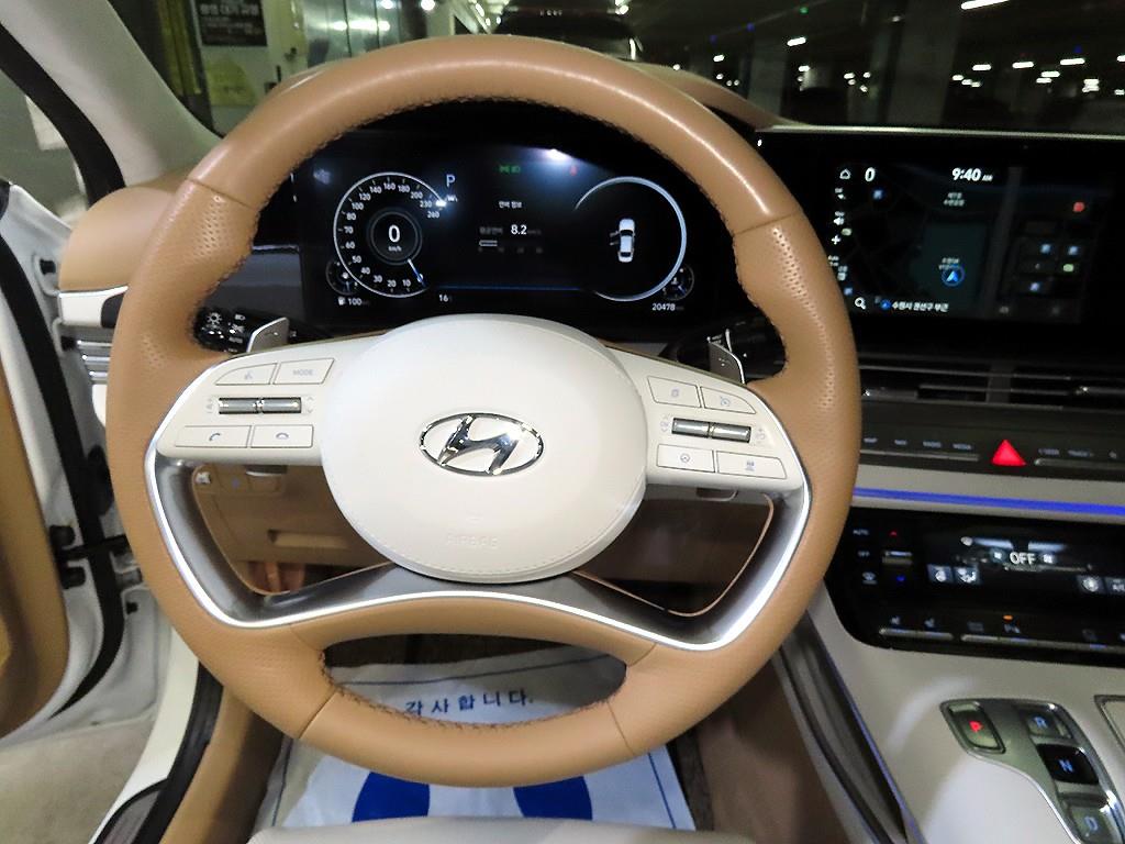 HYUNDAI Grandeur - Vista 8
