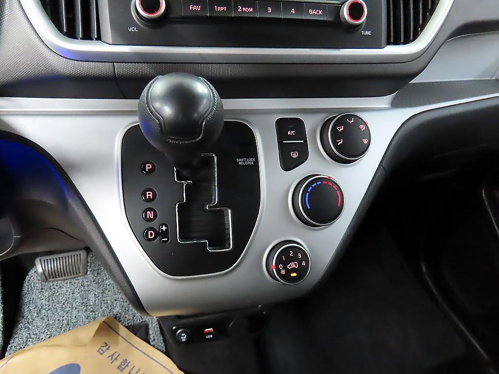 KIA Ray - Vista 10