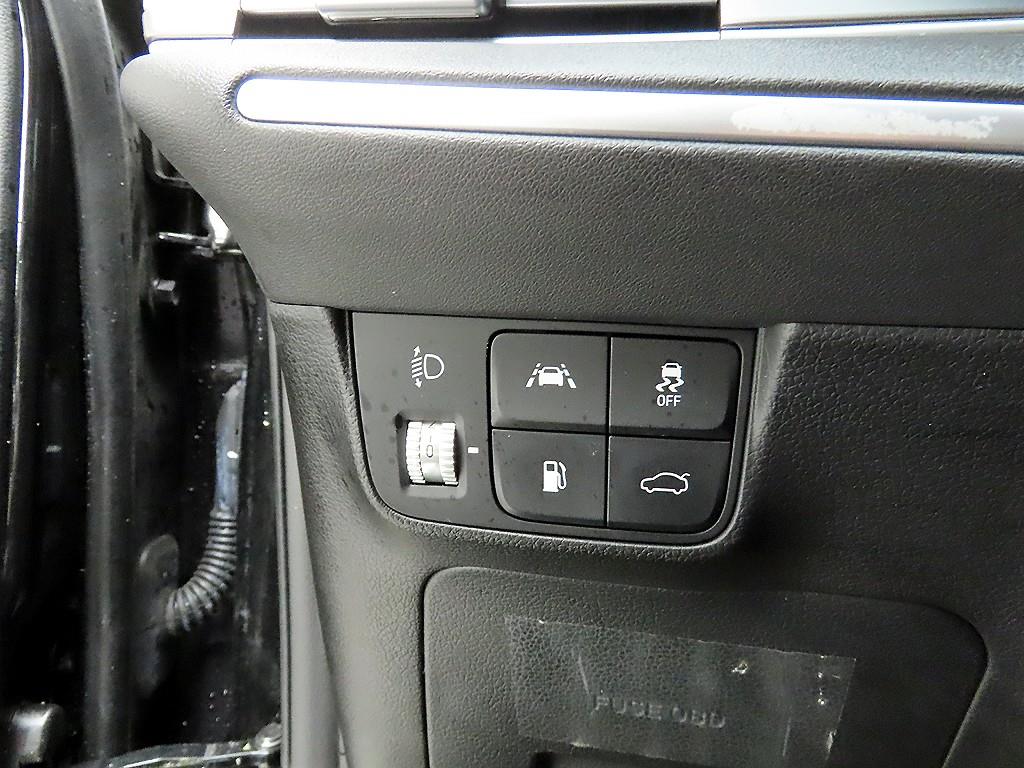 HYUNDAI Grandeur - Vista 12