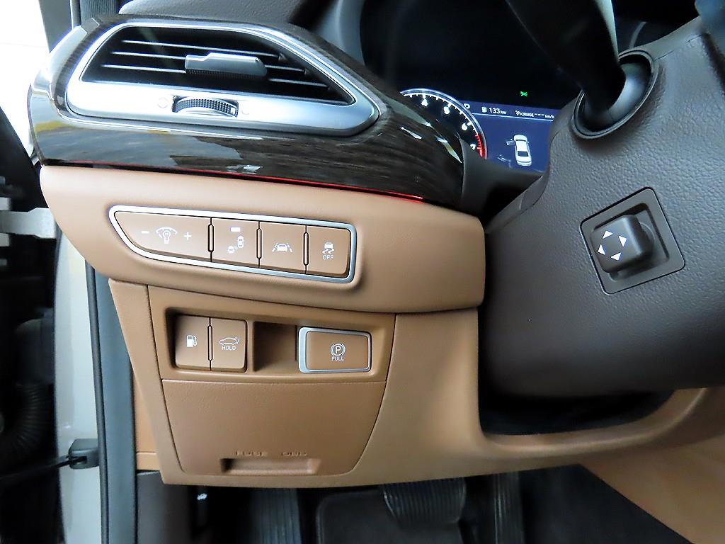 Genesis G90 - Vista 12