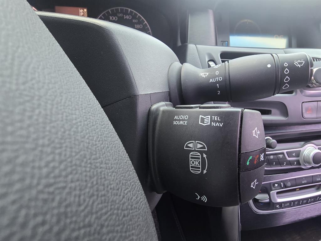 SAMSUNG SM5 2012 Blanco - Importación desde Corea - HF Imports Iquique - Foto 17