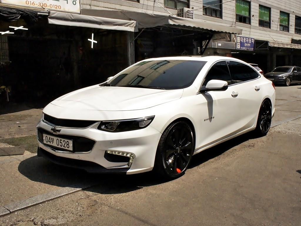 Chevrolet Malibu - Vista 3