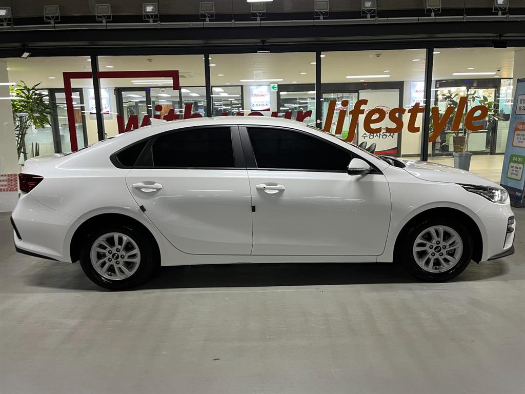 KIA K3 - Vista 3