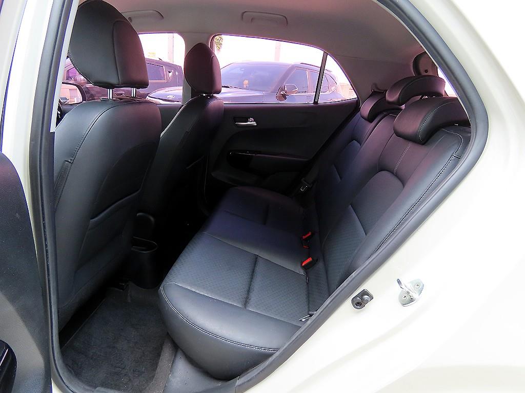 KIA Morning - Vista 6