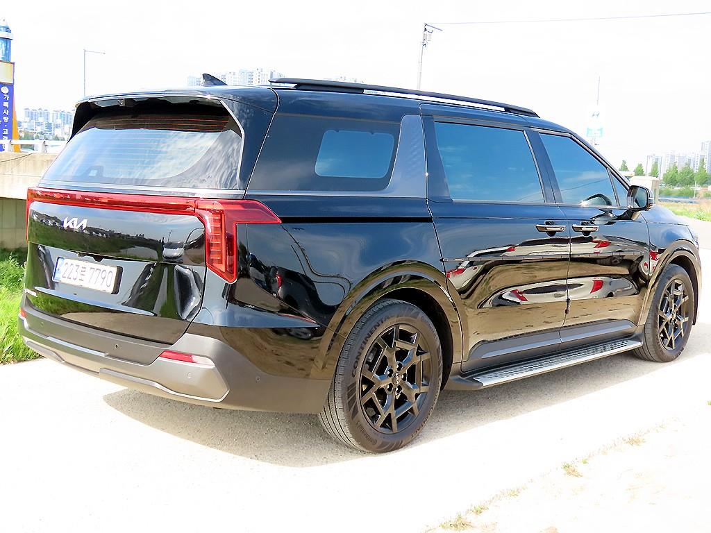 KIA Carnival - Vista 3