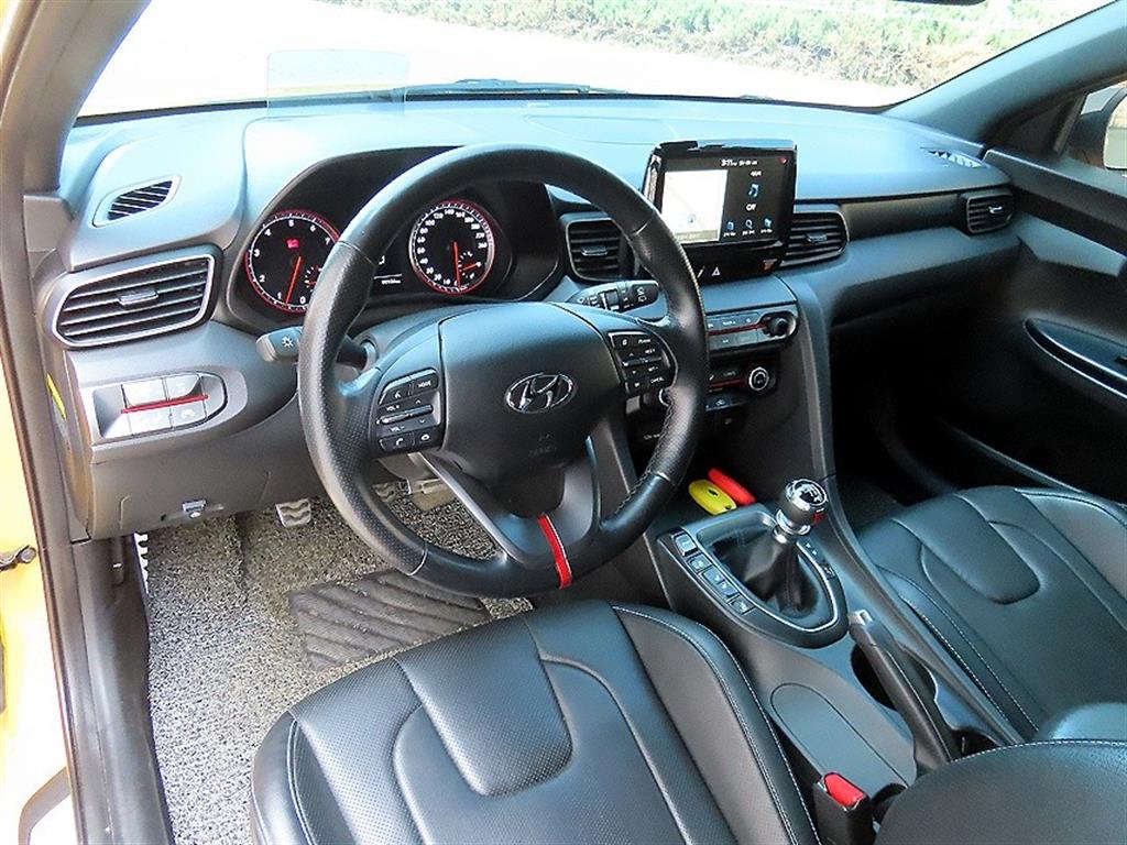 HYUNDAI Veloster - Vista 7