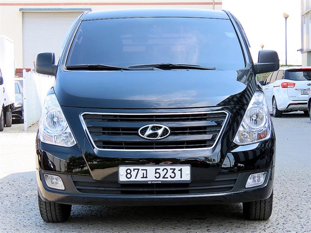 HYUNDAI Starex 2018 Negro - Importación desde Corea - HF Imports Iquique - Foto 1