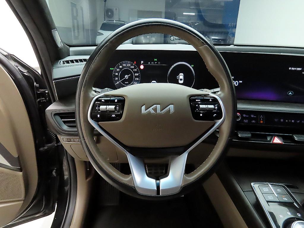 KIA K8 - Vista 7
