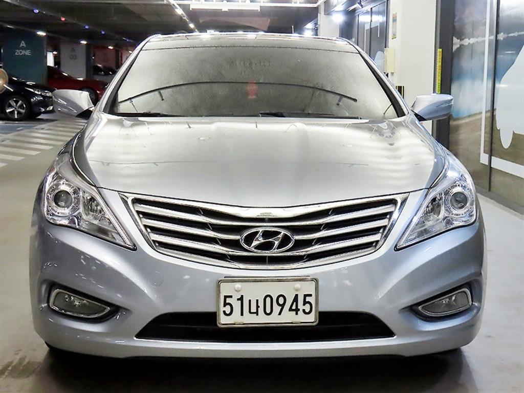 HYUNDAI Grandeur - Vista 2