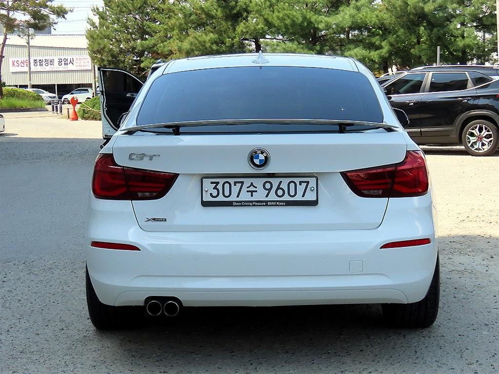 BMW Gran Turismo - Vista 4