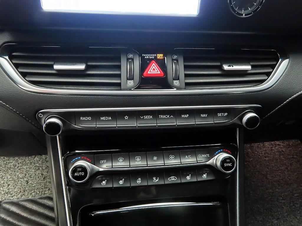 HYUNDAI Grandeur - Vista 9