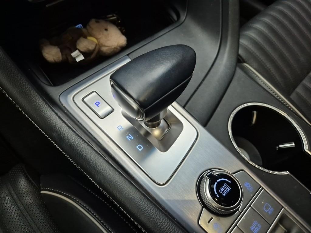 Genesis G70 - Vista 8
