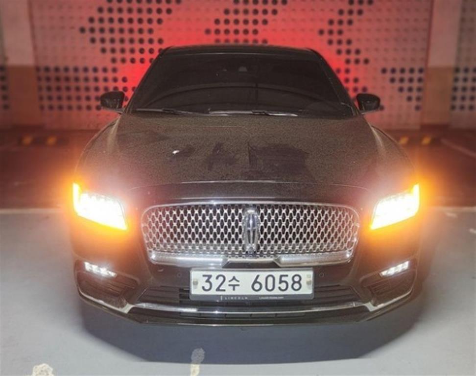 Lincoln Continental 2017 Negro - Importación desde Corea - HF Imports Iquique - Foto 1