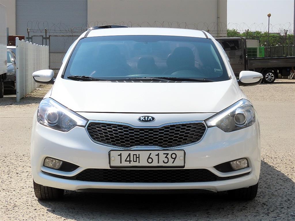 KIA K3 2013 Blanco - Importación desde Corea - HF Imports Iquique - Foto 1