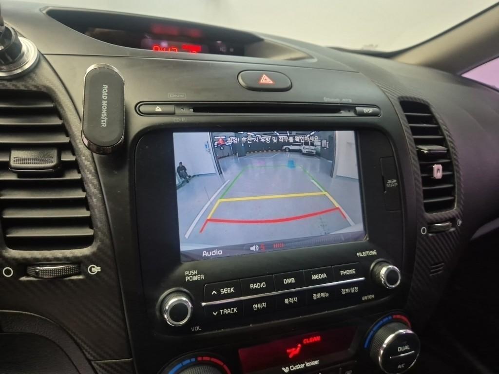 KIA K3 - Vista 12