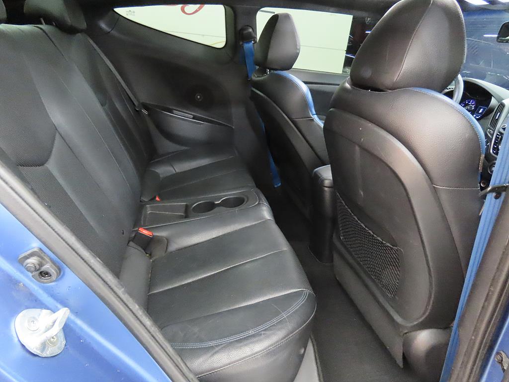 HYUNDAI Veloster - Vista 6