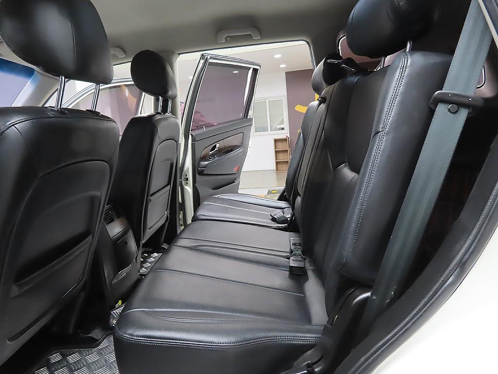 Ssangyong Rexton 2015 Blanco - Importación desde Corea - HF Imports Iquique - Foto 10