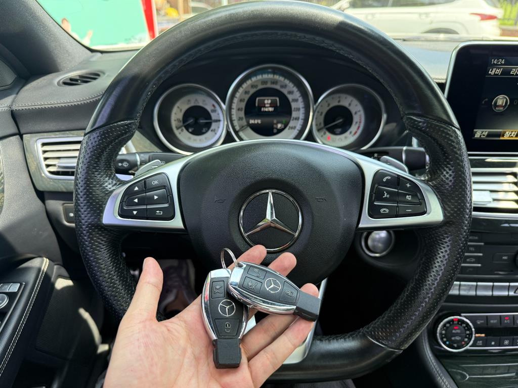 Mercedes Benz CLS Class 2016 Blanco - Importación desde Corea - HF Imports Iquique - Foto 18