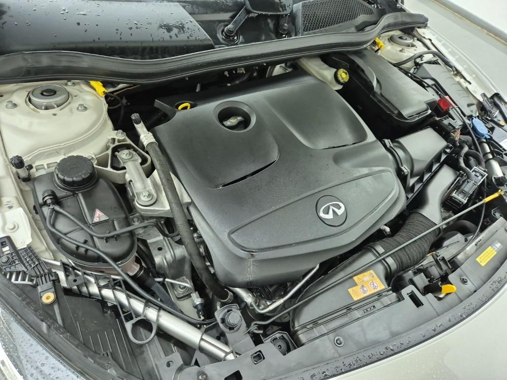 Infiniti Q - Vista 6