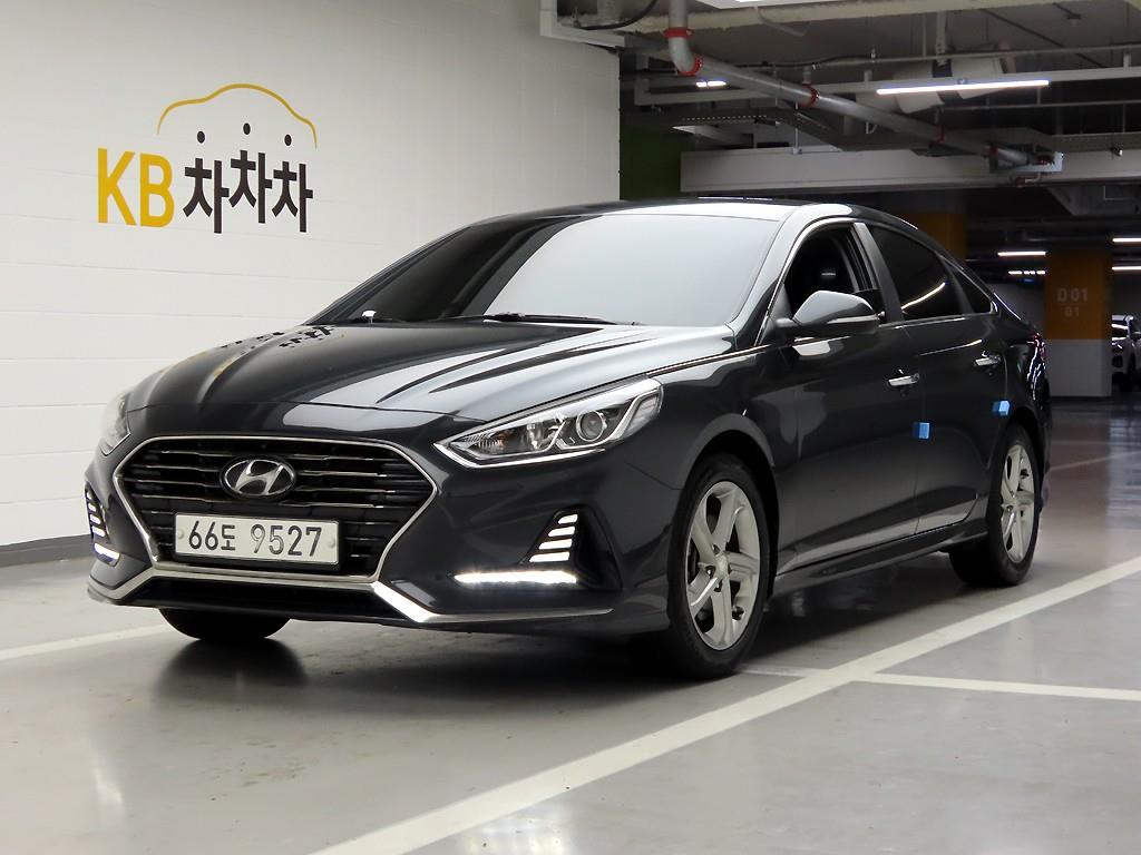HYUNDAI Sonata - Vista 2