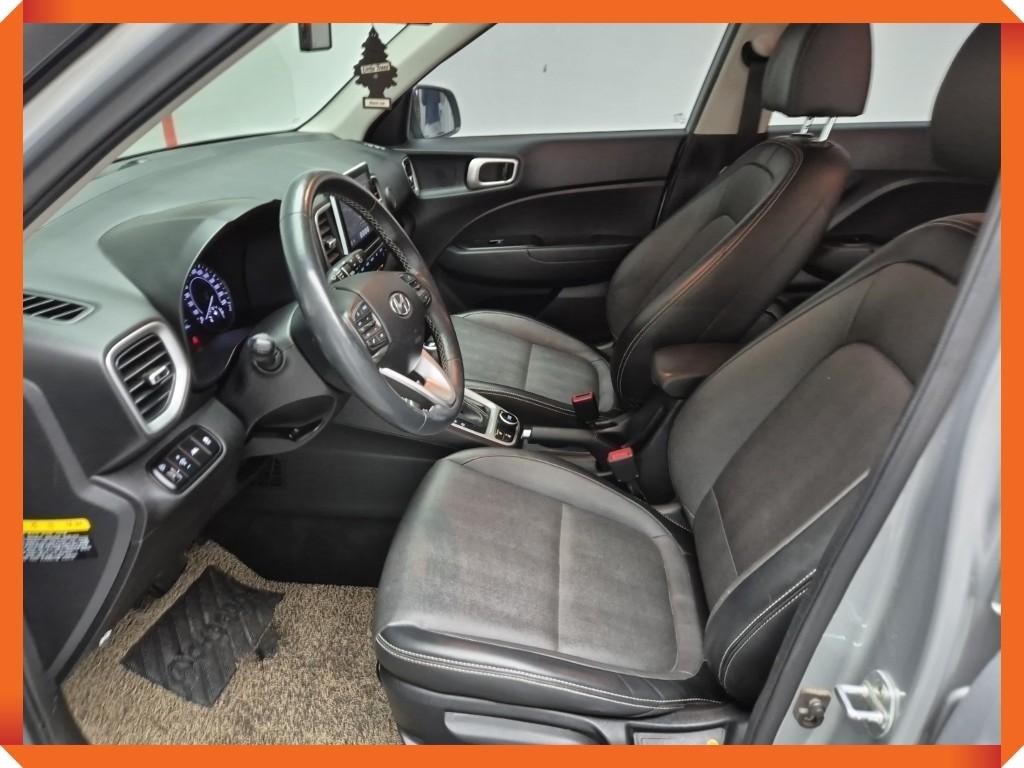 HYUNDAI Venue - Vista 8