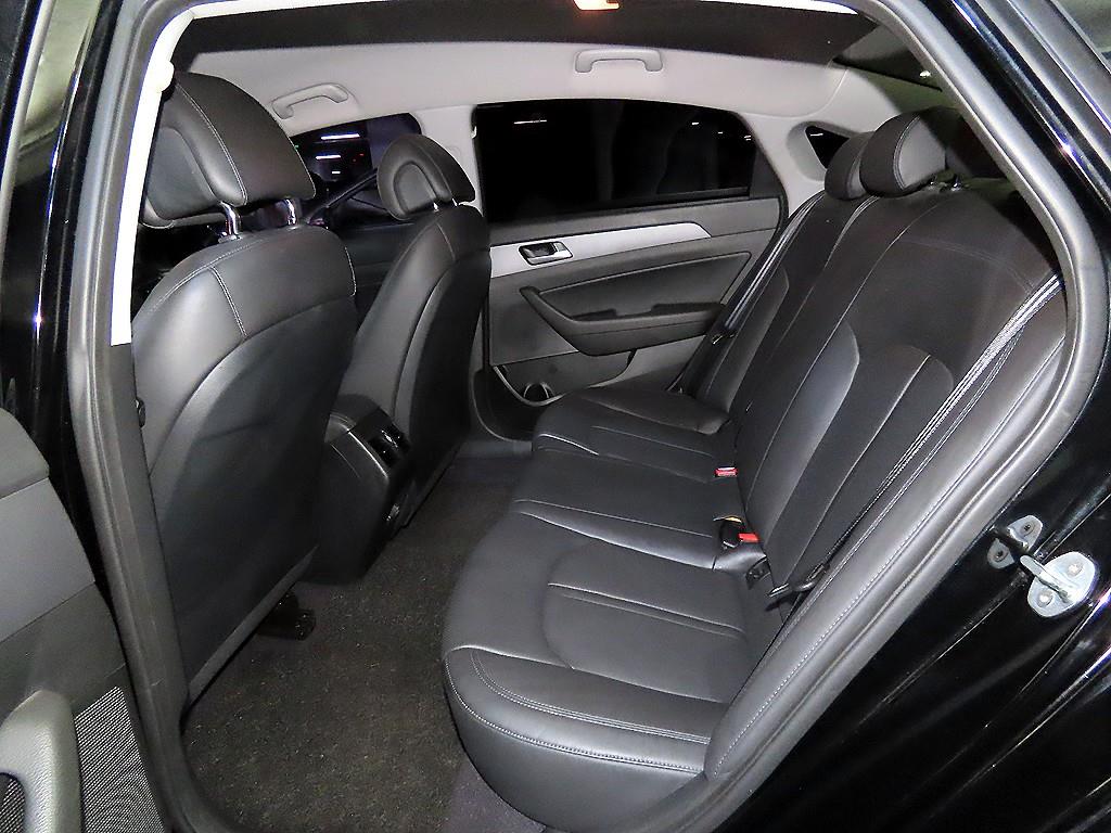 HYUNDAI Sonata - Vista 7