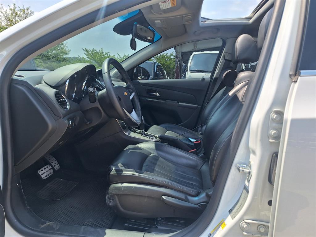 Chevrolet Cruise - Vista 7