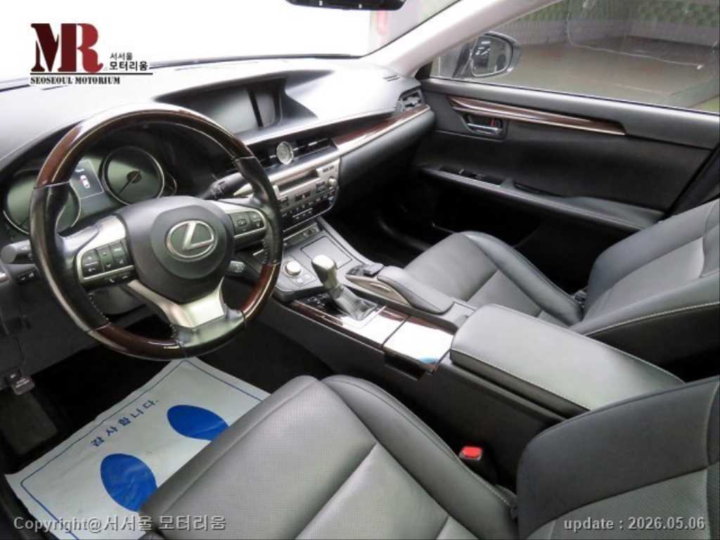 Lexus ES - Vista 7