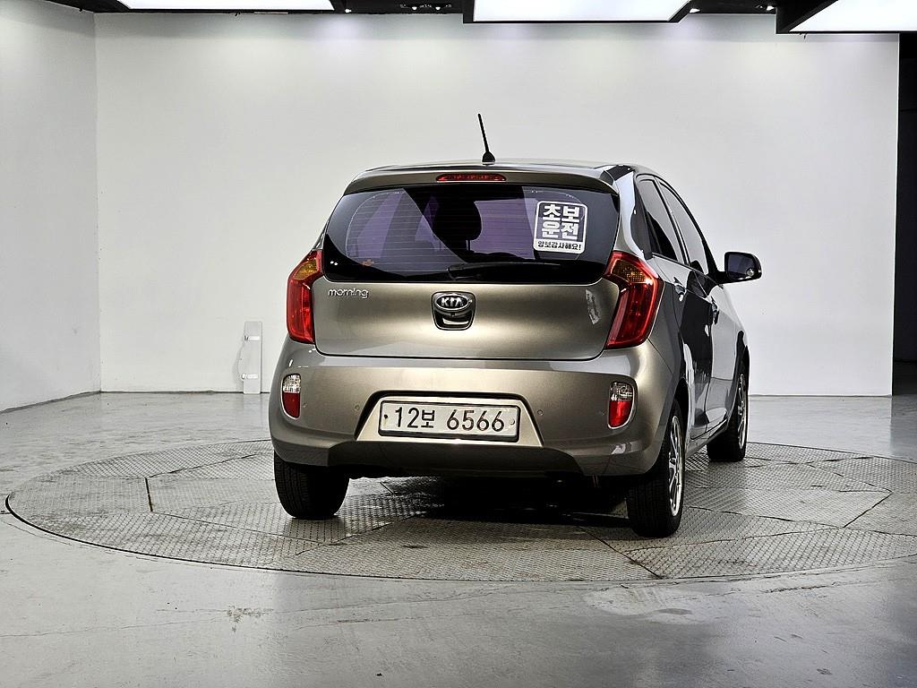 KIA Morning - Vista 3