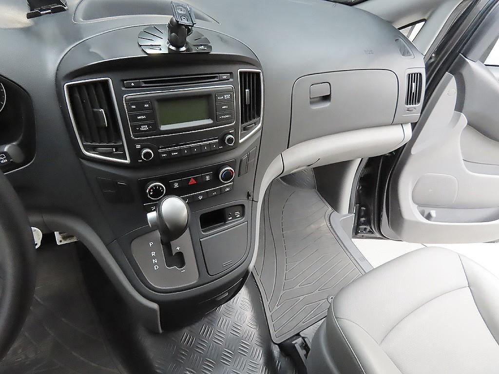HYUNDAI Starex 2019 Azul - Importación desde Corea - HF Imports Iquique - Foto 7