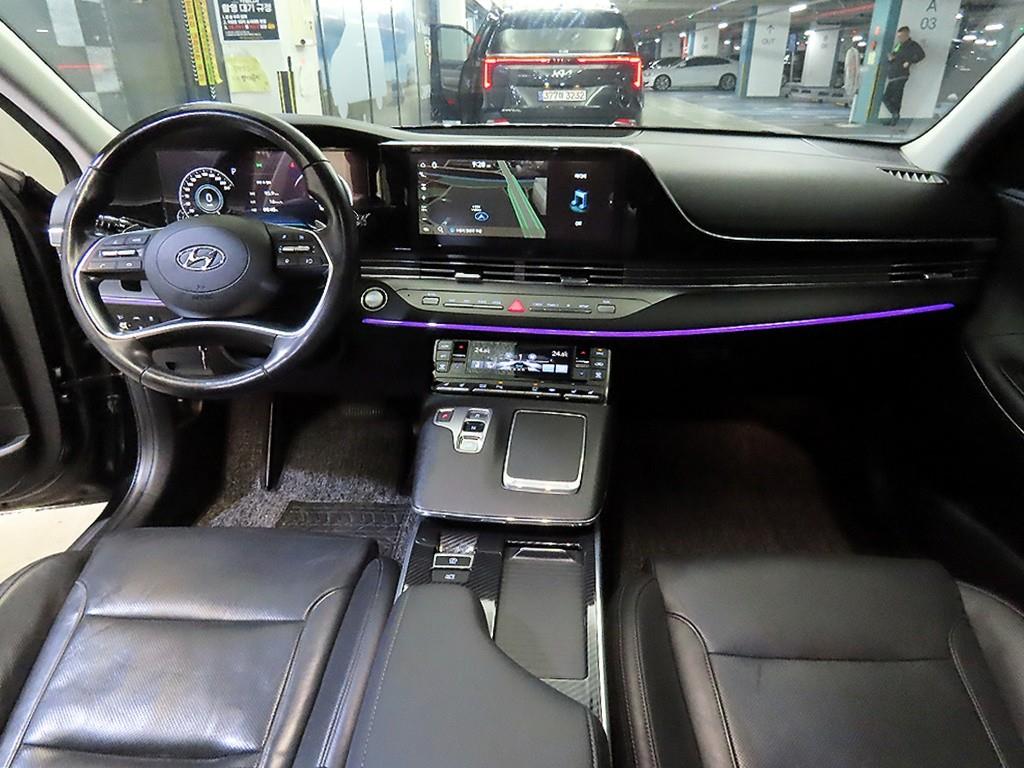 HYUNDAI Grandeur - Vista 10