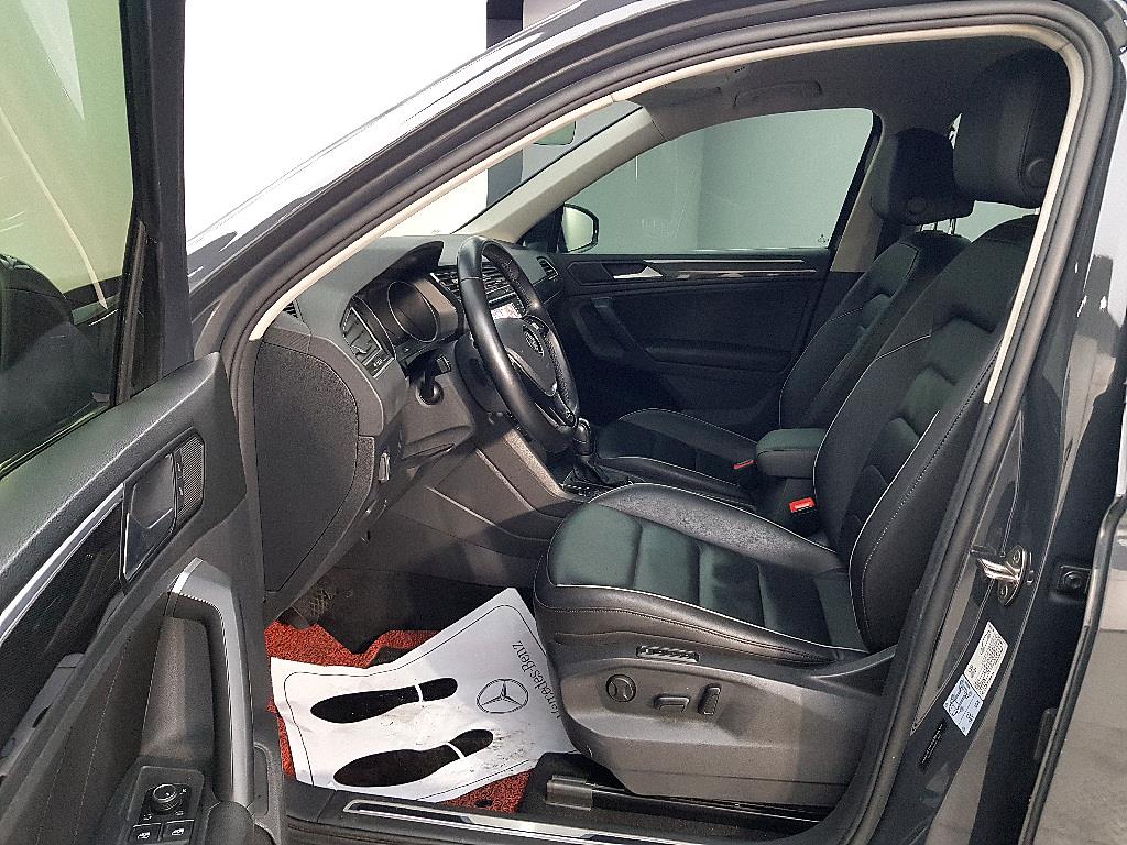 Volkswagen Tiguan - Vista 8