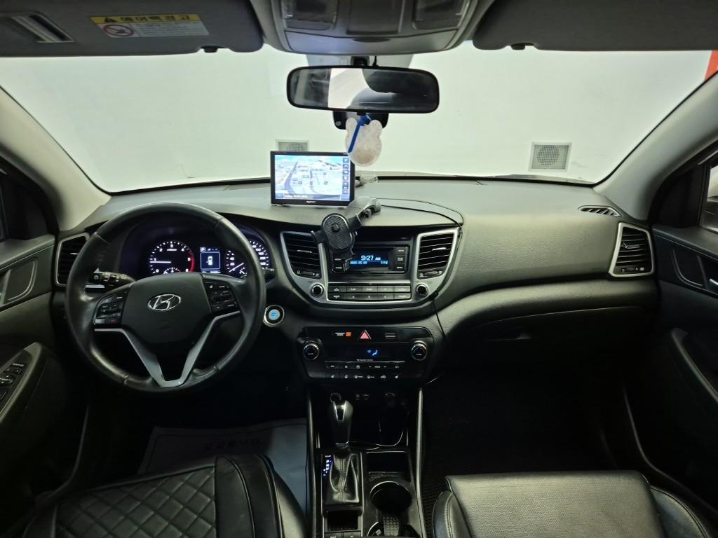 HYUNDAI Tucson - Vista 7