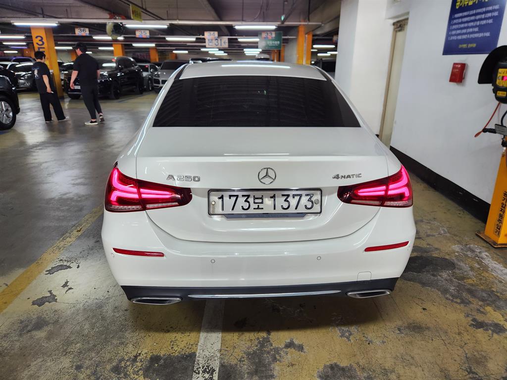 Mercedes Benz A Class - Vista 3
