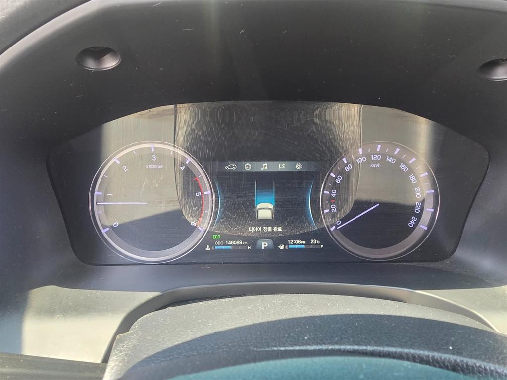 Ssangyong Rexton - Vista 12