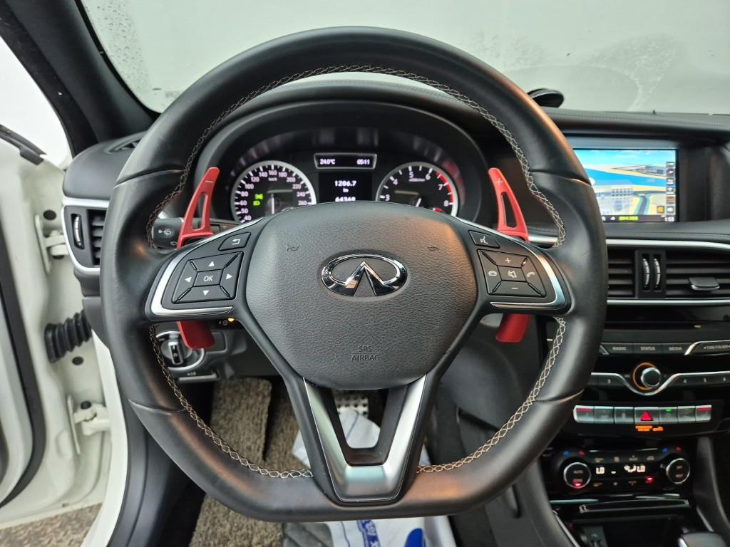 Infiniti Q - Vista 9