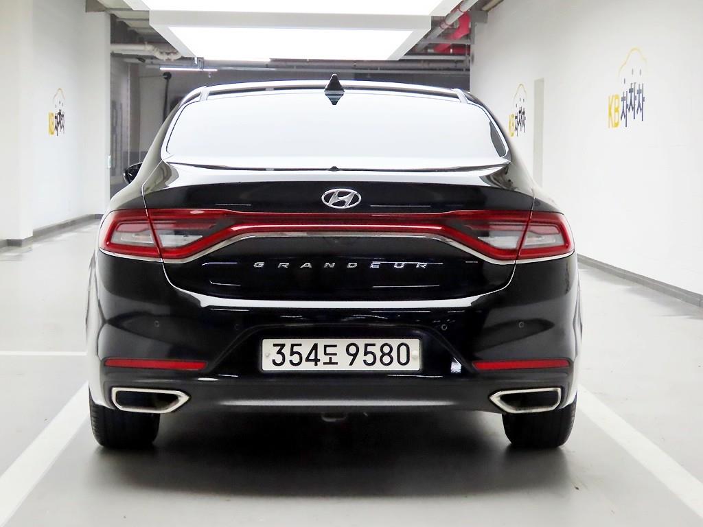 HYUNDAI Grandeur - Vista 3