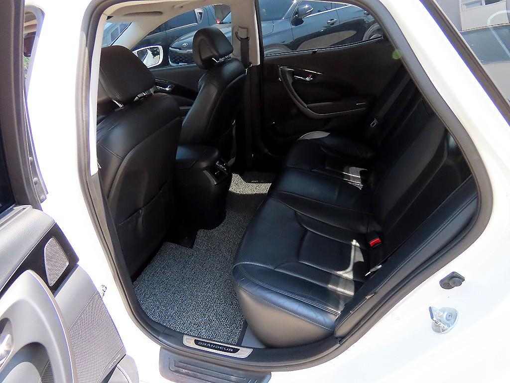 HYUNDAI Grandeur - Vista 6