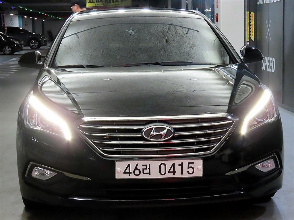 HYUNDAI Sonata - Vista 2