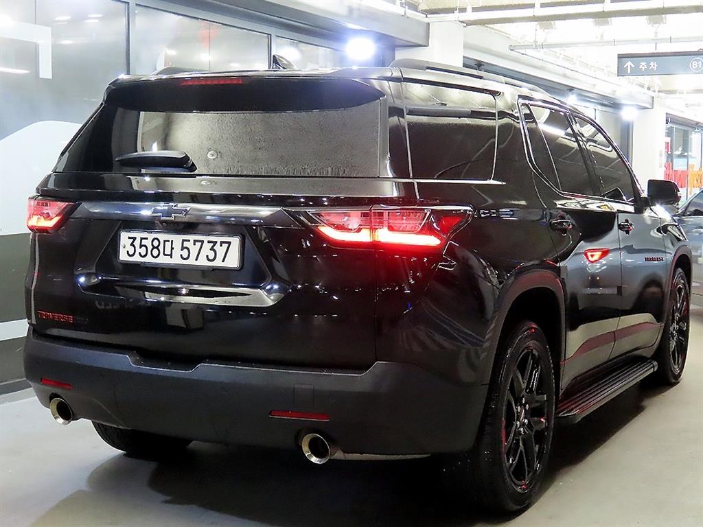 Chevrolet Travers - Vista 4