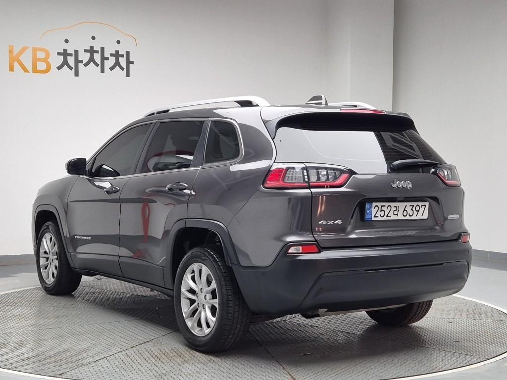 Jeep Cherokee - Vista 3