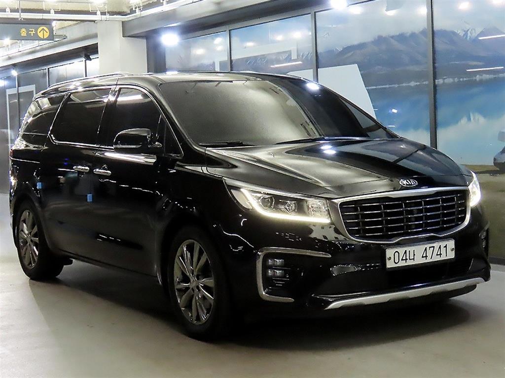 KIA Carnival 2019 Negro - Importación desde Corea - HF Imports Iquique - Foto 1