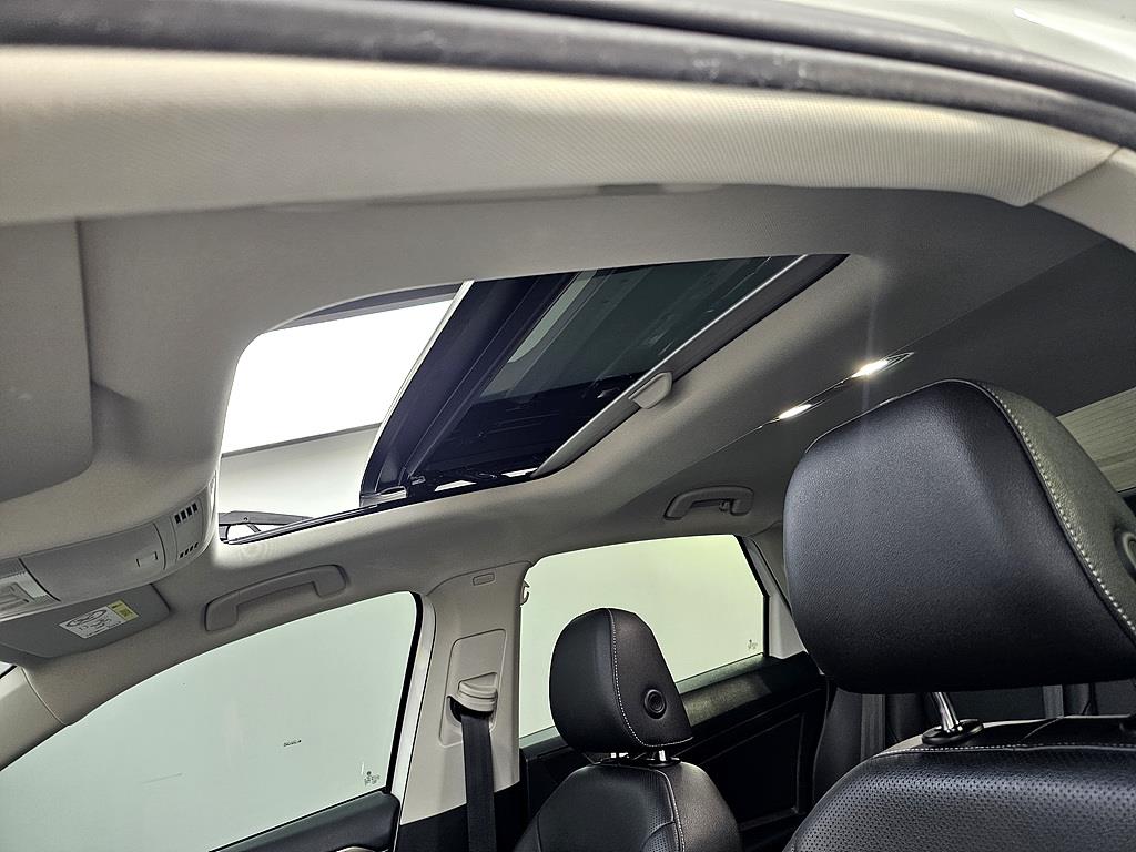 Volkswagen Jetta - Vista 12