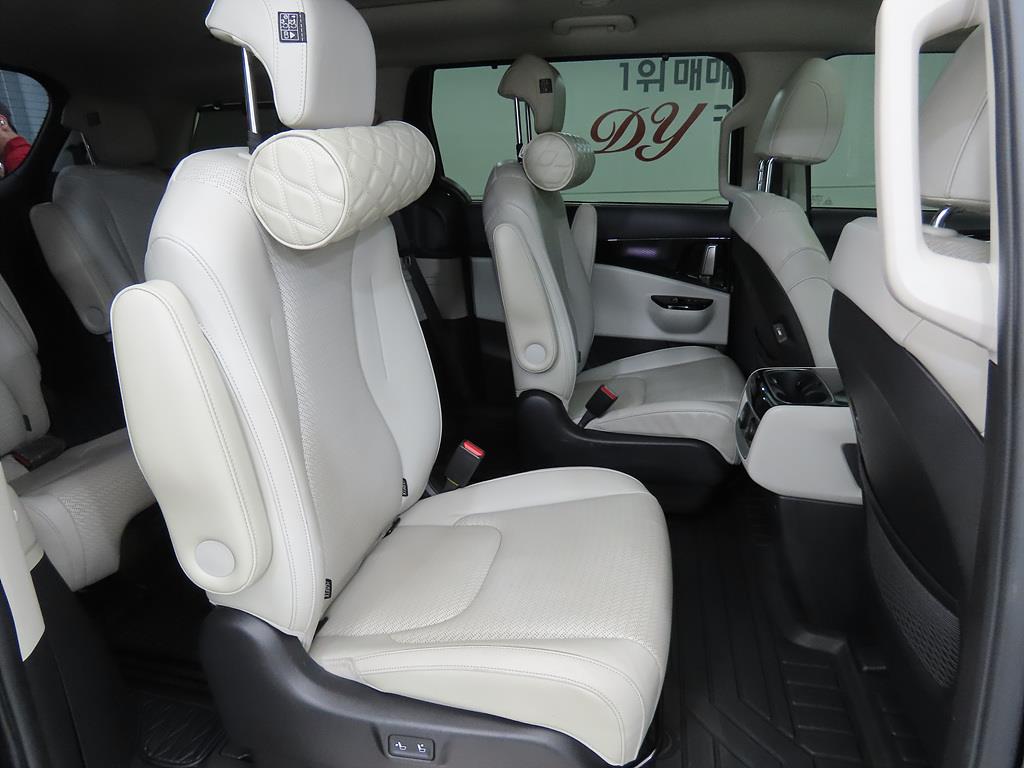 KIA Carnival - Vista 6